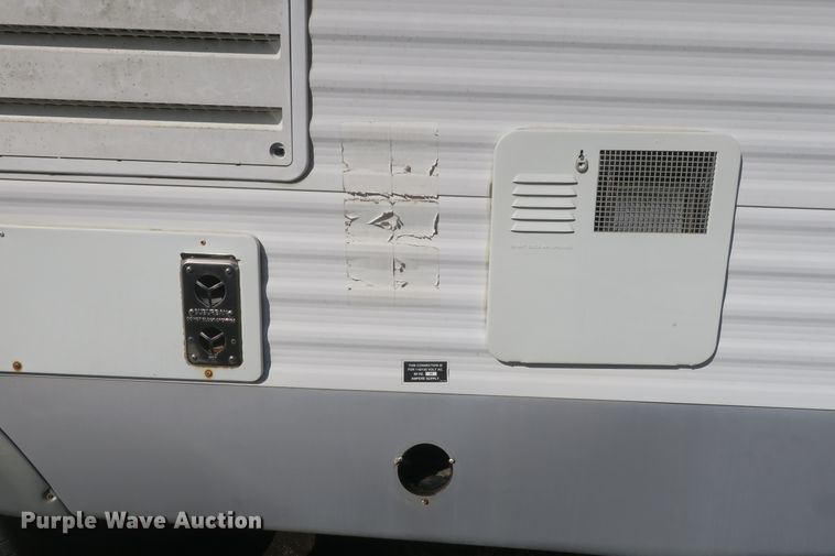 image for item DF5095 2005 Sunray Smokey camper