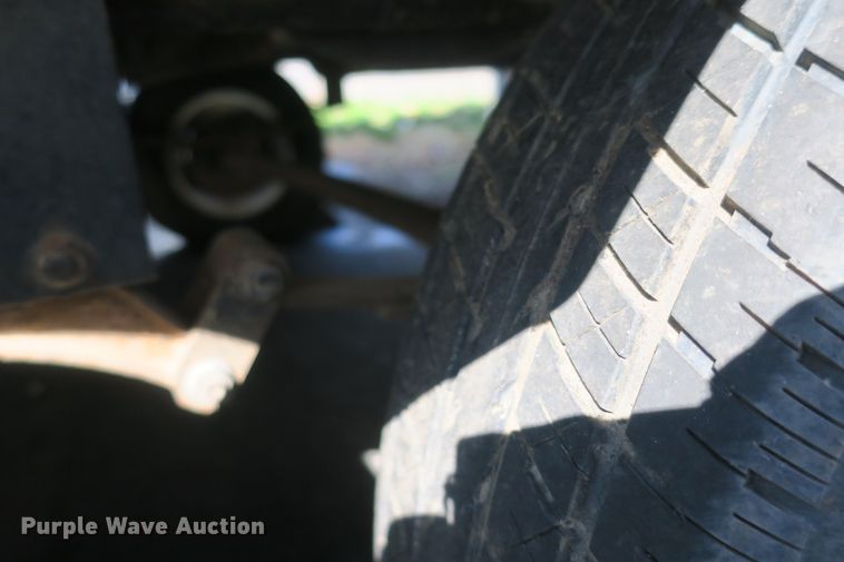 image for item DF5095 2005 Sunray Smokey camper