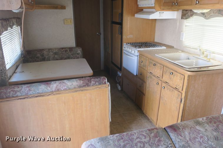 image for item DF5095 2005 Sunray Smokey camper