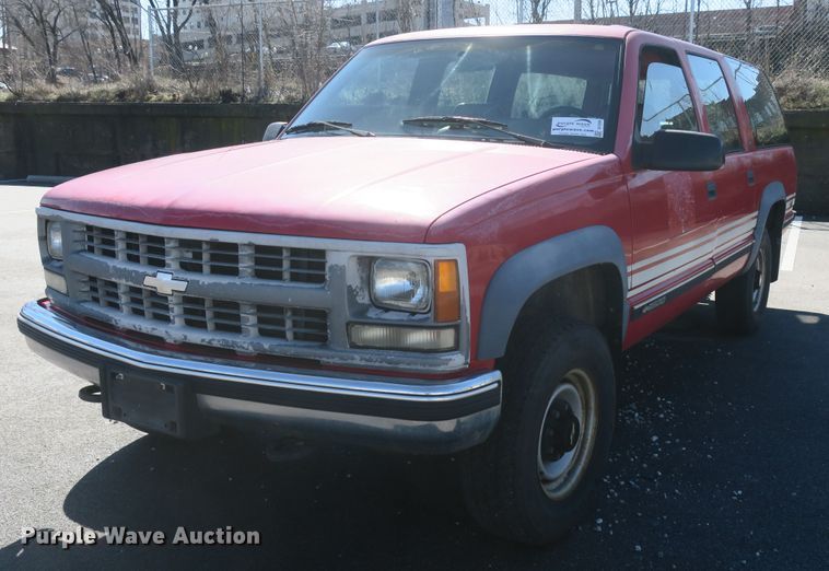 image for item DF5098 1994 Chevrolet Suburban K2500 SUV