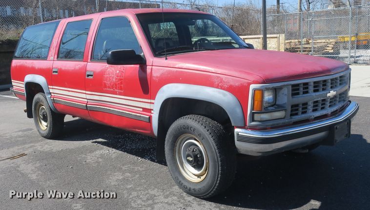 image for item DF5098 1994 Chevrolet Suburban K2500 SUV