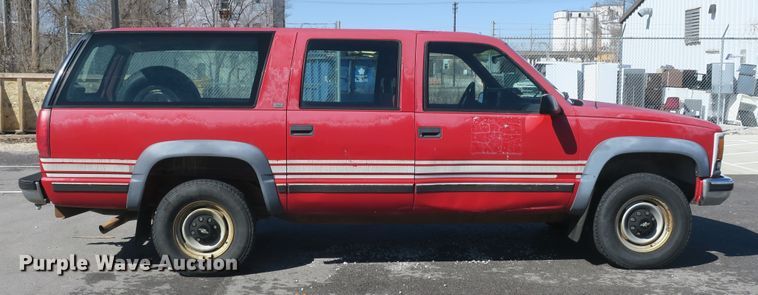 image for item DF5098 1994 Chevrolet Suburban K2500 SUV