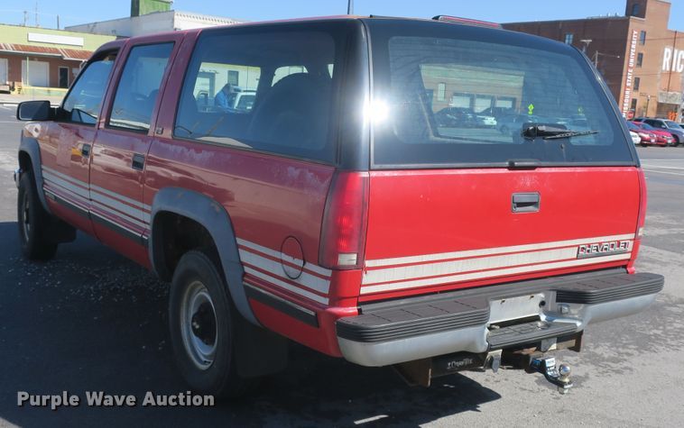 image for item DF5098 1994 Chevrolet Suburban K2500 SUV