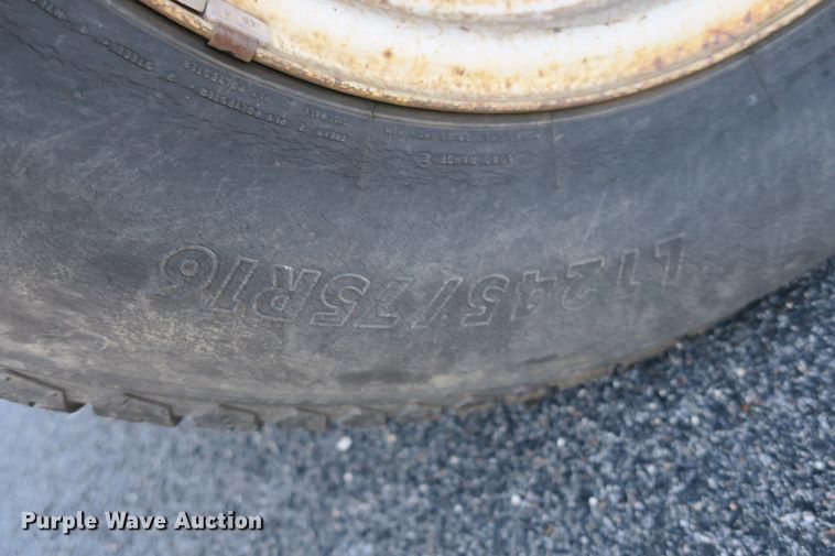 image for item DF5098 1994 Chevrolet Suburban K2500 SUV