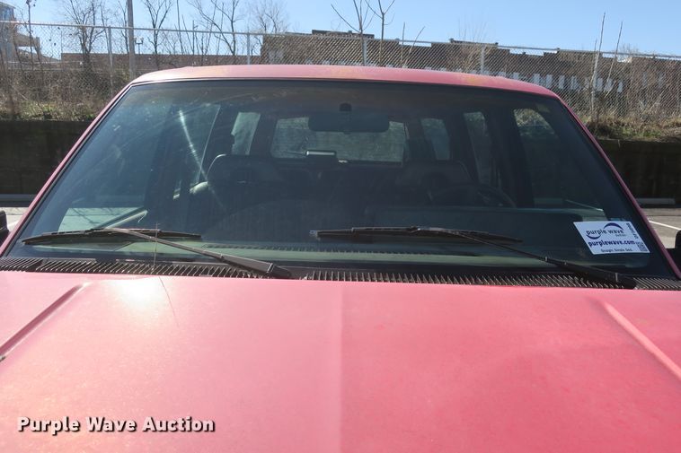 image for item DF5098 1994 Chevrolet Suburban K2500 SUV