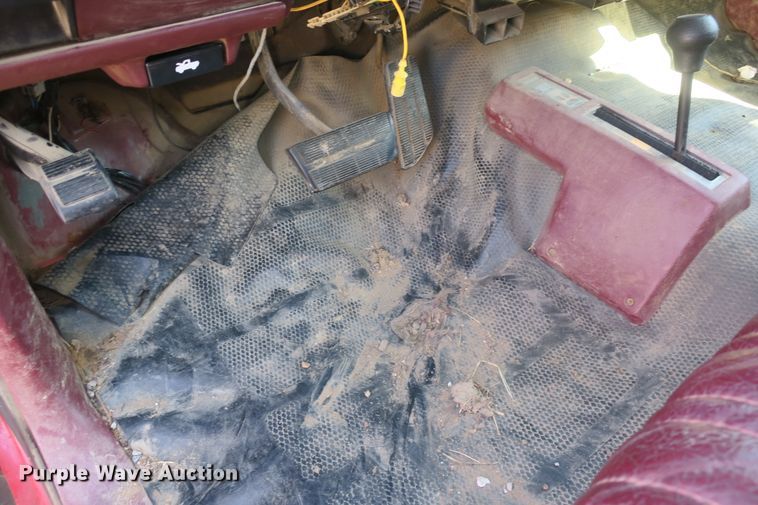 image for item DF5098 1994 Chevrolet Suburban K2500 SUV