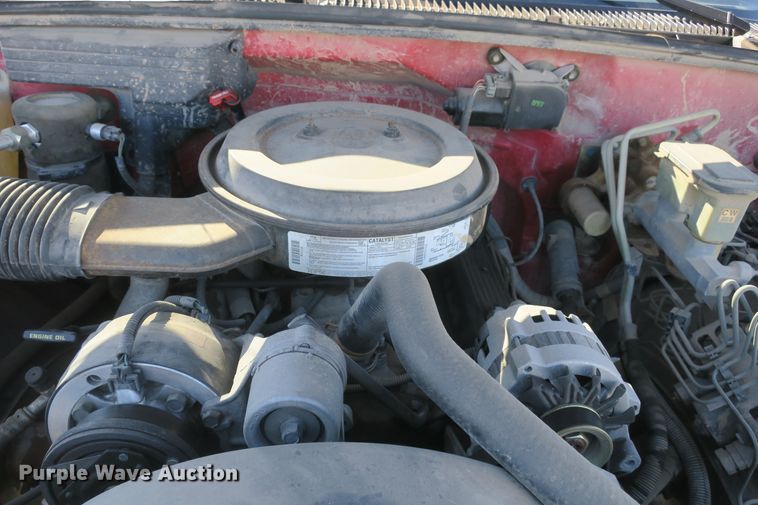 image for item DF5098 1994 Chevrolet Suburban K2500 SUV