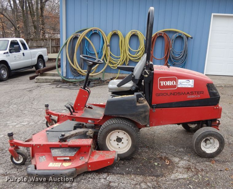 image for item DF5856 2010 Toro Groundmaster 3280D lawn mower