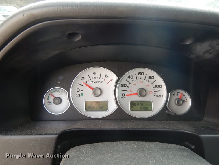 image for item DF5860 2005 Ford Escape Hybrid SUV