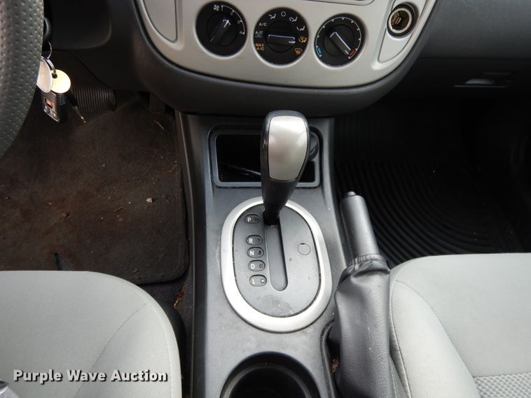 image for item DF5860 2005 Ford Escape Hybrid SUV