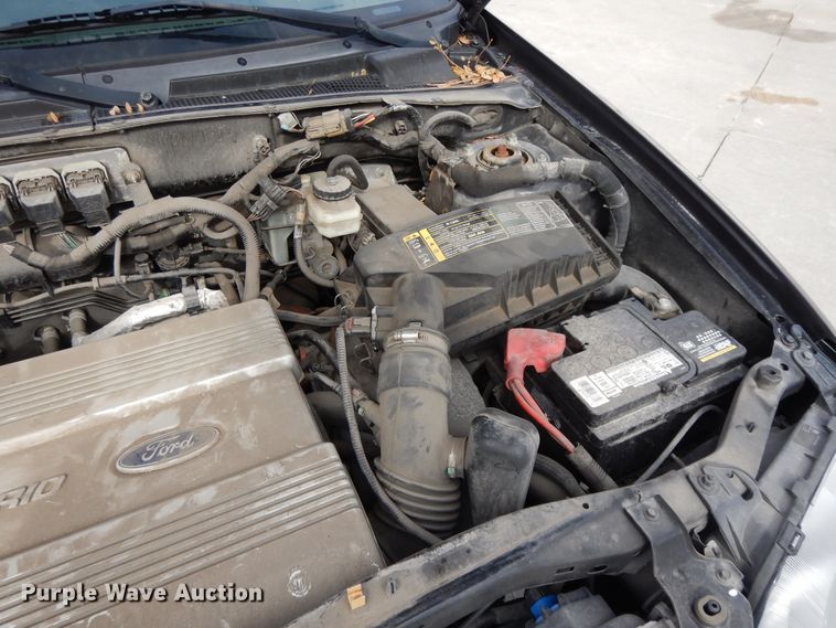 image for item DF5860 2005 Ford Escape Hybrid SUV