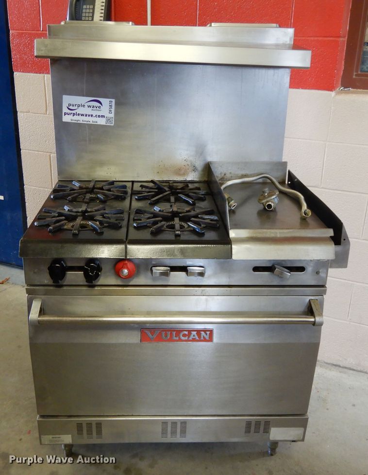 image for item DF5870 1985 Vulcan oven