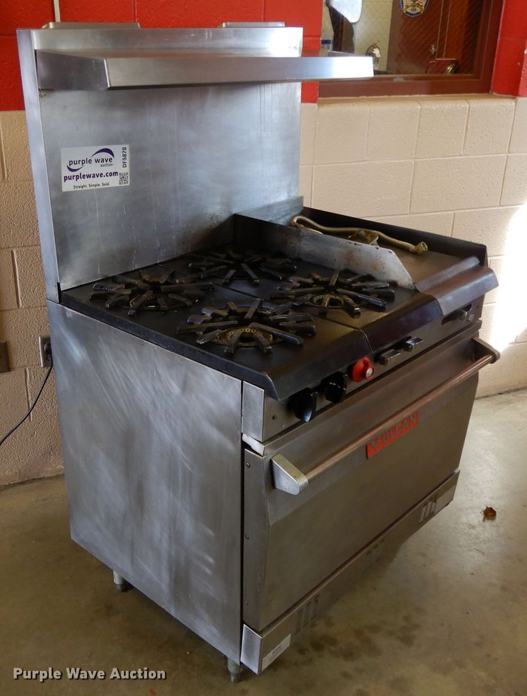 image for item DF5870 1985 Vulcan oven