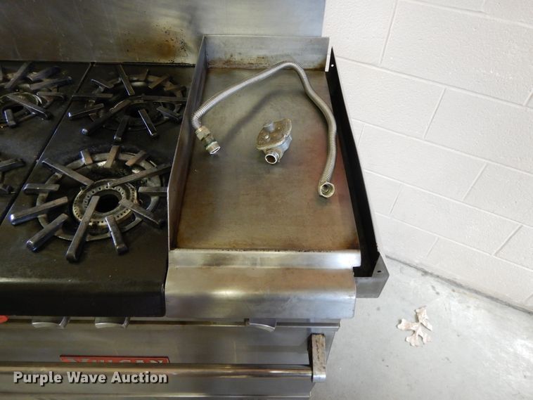 image for item DF5870 1985 Vulcan oven