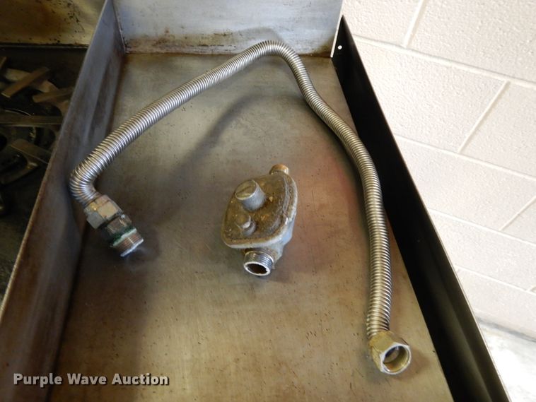 image for item DF5870 1985 Vulcan oven