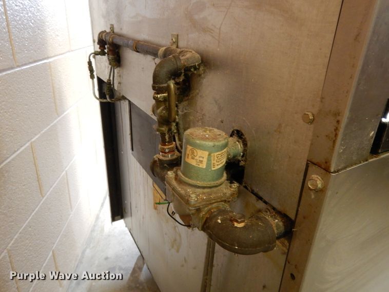 image for item DF5870 1985 Vulcan oven