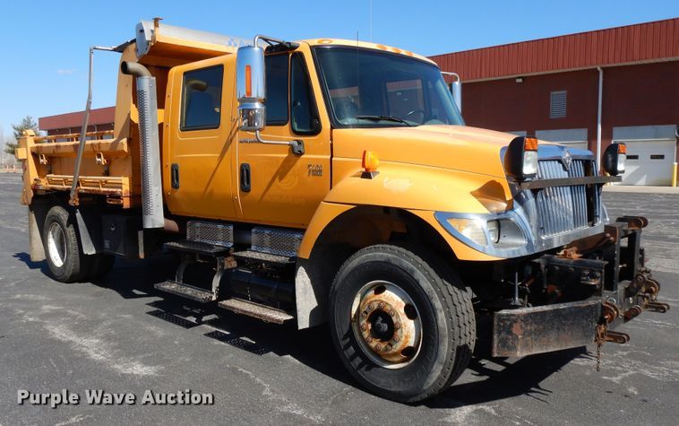 image for item DF5929 2006 International 7400 dump truck