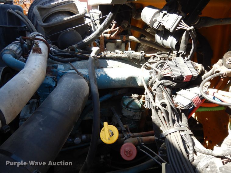 image for item DF5929 2006 International 7400 dump truck