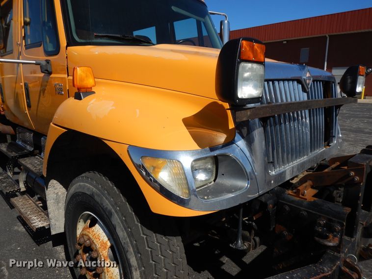 image for item DF5929 2006 International 7400 dump truck