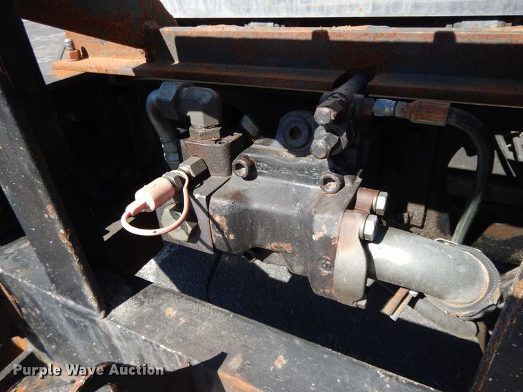 image for item DF5929 2006 International 7400 dump truck