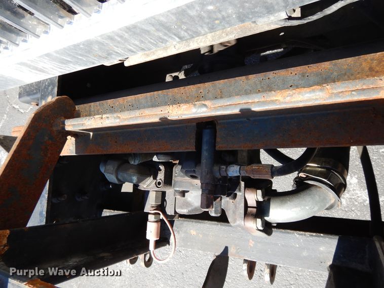 image for item DF5929 2006 International 7400 dump truck