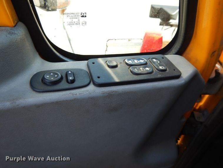 image for item DF5931 2006 International 7400 dump truck