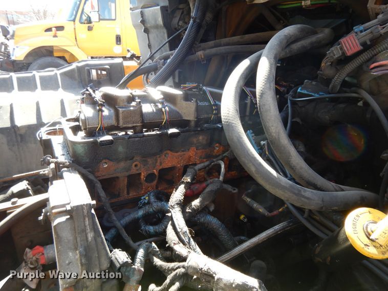 image for item DF5931 2006 International 7400 dump truck