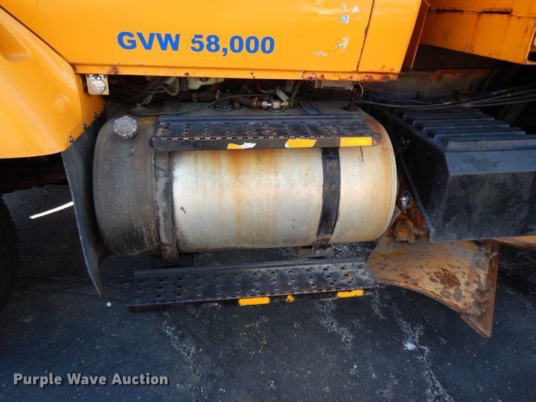 image for item DF5931 2006 International 7400 dump truck