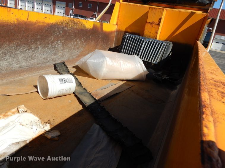 image for item DF5931 2006 International 7400 dump truck