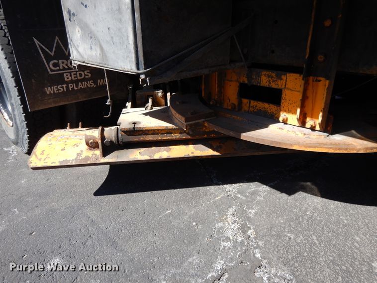 image for item DF5931 2006 International 7400 dump truck