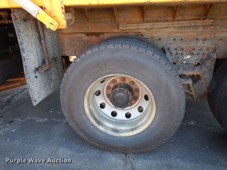 image for item DF5931 2006 International 7400 dump truck