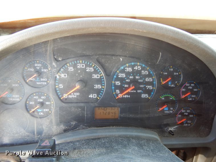 image for item DF5932 2006 International 7400 dump truck