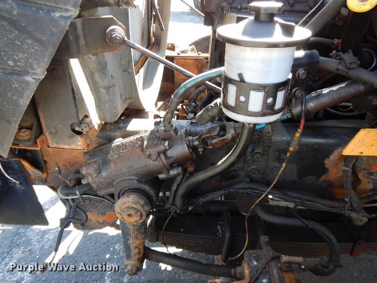 image for item DF5932 2006 International 7400 dump truck