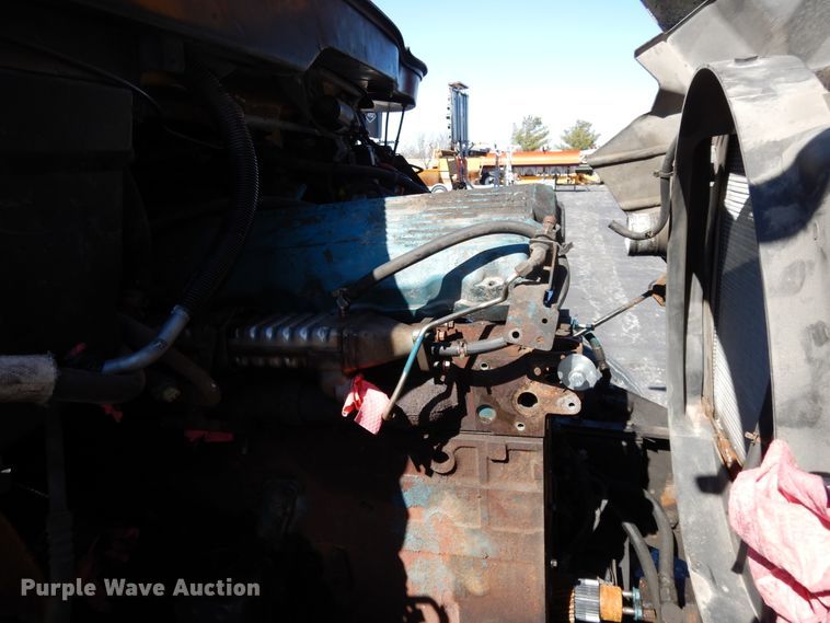 image for item DF5932 2006 International 7400 dump truck