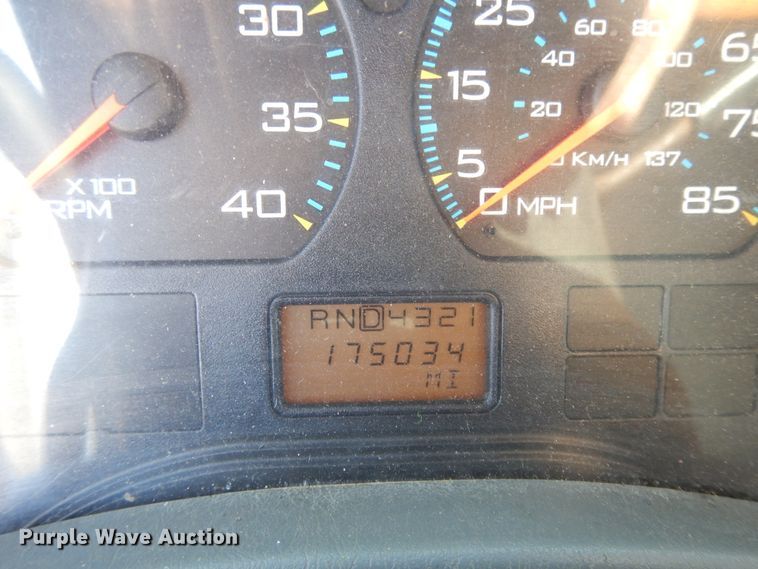 image for item DF5936 2006 International 7400 dump truck