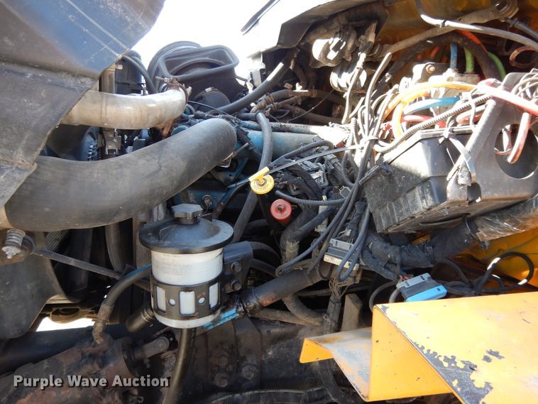 image for item DF5936 2006 International 7400 dump truck