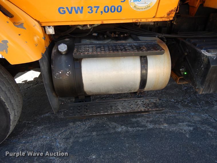 image for item DF5936 2006 International 7400 dump truck