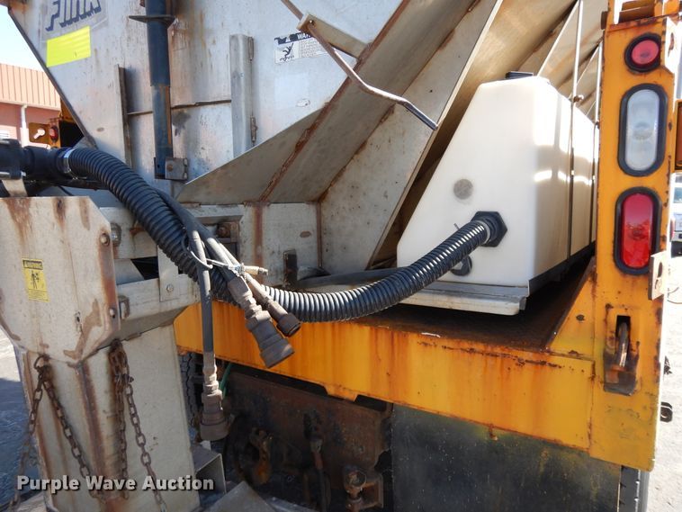 image for item DF5936 2006 International 7400 dump truck