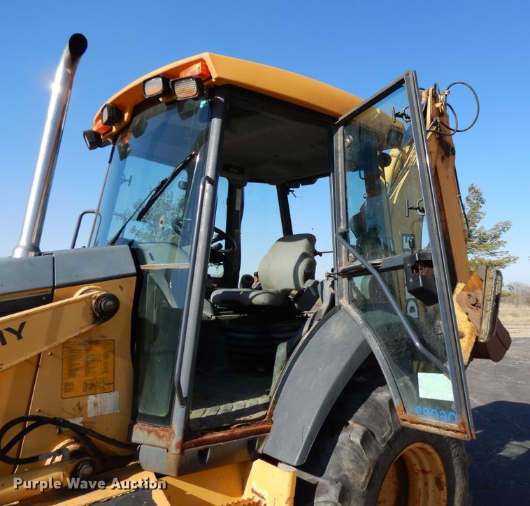 image for item DF5937 2003 John Deere 410G backhoe