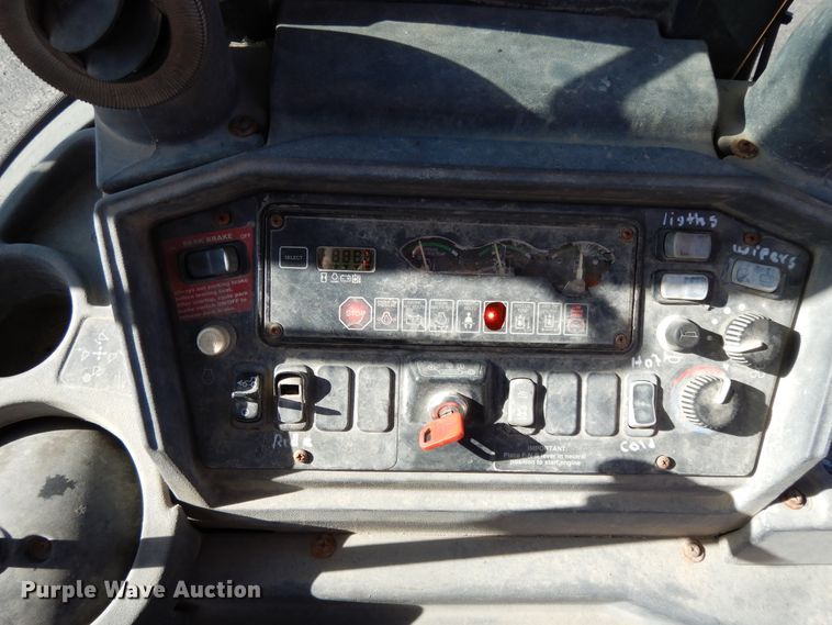 image for item DF5937 2003 John Deere 410G backhoe