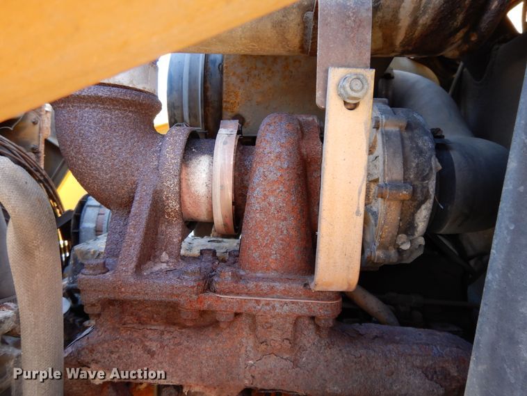 image for item DF5937 2003 John Deere 410G backhoe