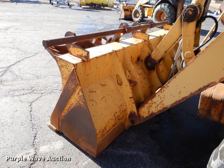 image for item DF5937 2003 John Deere 410G backhoe