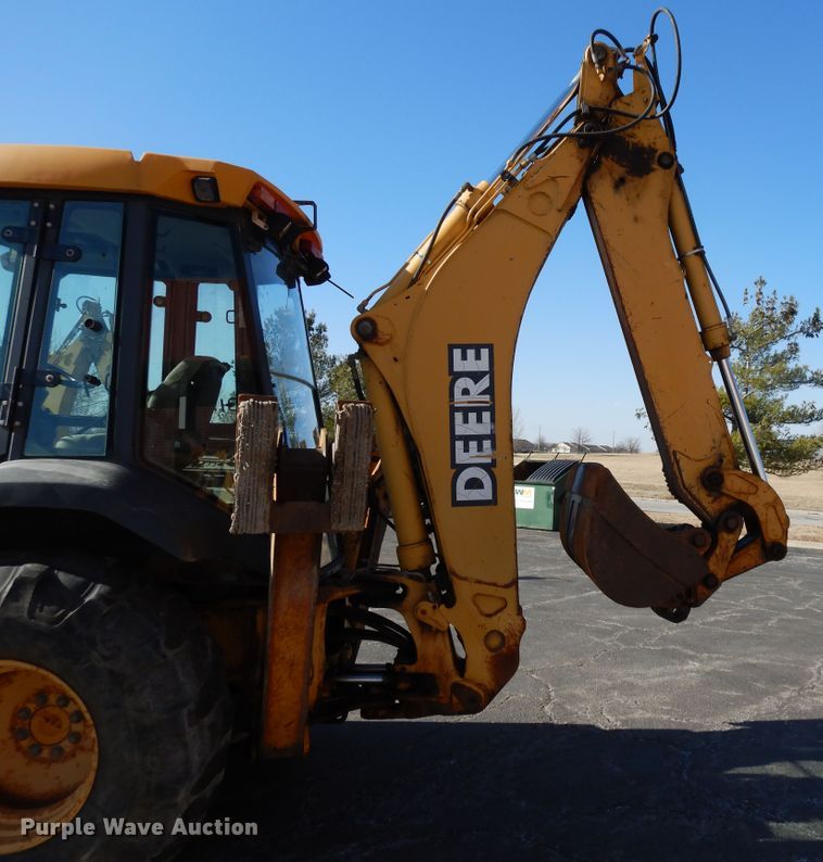 image for item DF5937 2003 John Deere 410G backhoe
