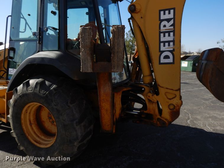 image for item DF5937 2003 John Deere 410G backhoe