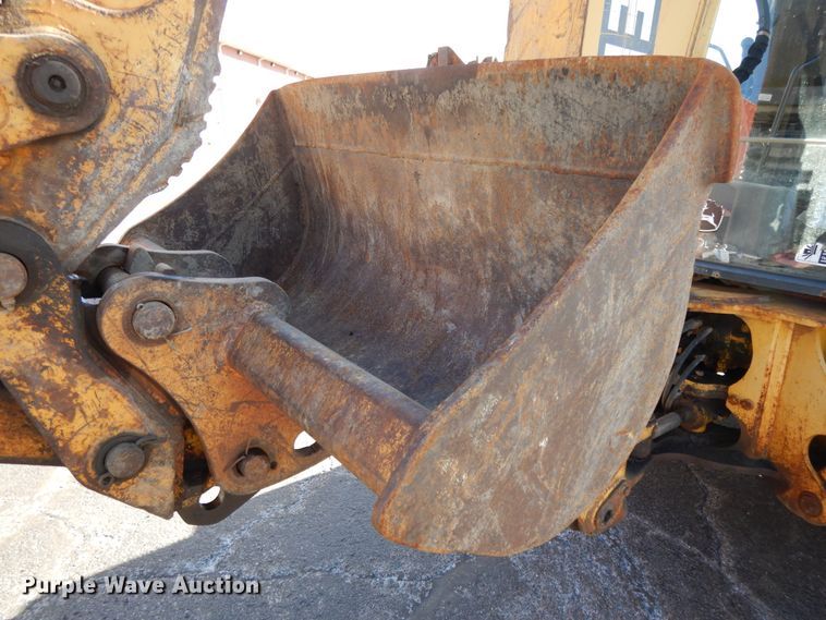 image for item DF5937 2003 John Deere 410G backhoe