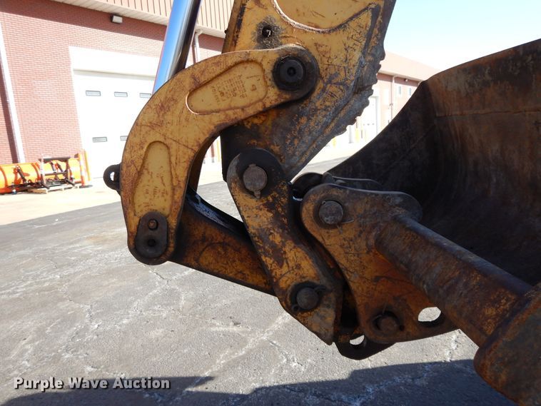 image for item DF5937 2003 John Deere 410G backhoe