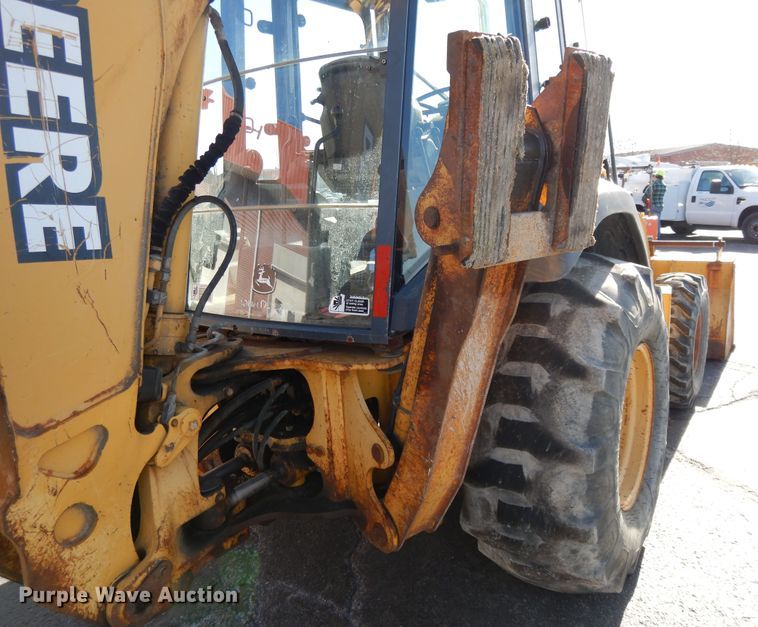 image for item DF5937 2003 John Deere 410G backhoe