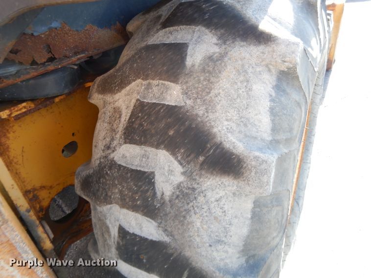 image for item DF5937 2003 John Deere 410G backhoe