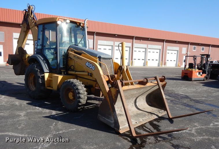 image for item DF5938 2003 John Deere 410G backhoe