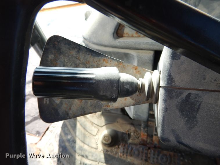 image for item DF5938 2003 John Deere 410G backhoe